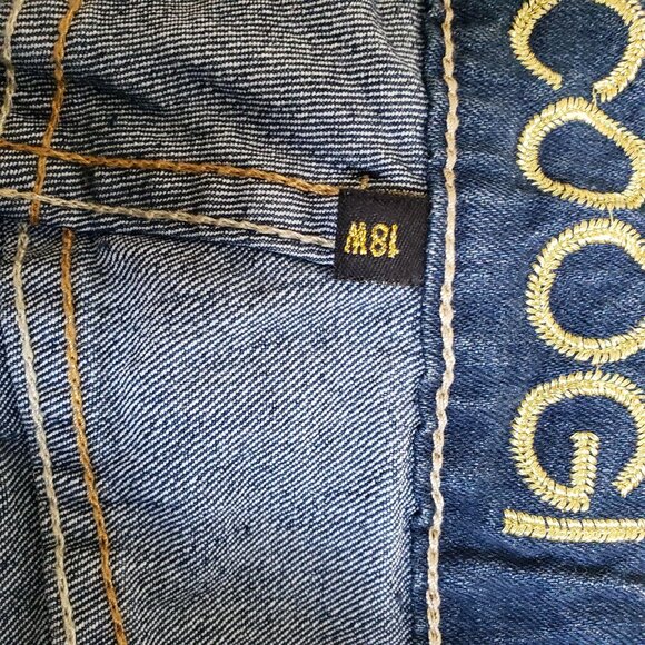 Coogi Womens Embroidered Capri Jeans Size 18w Blue Denim Casual Authentic Sexy - Picture 8 of 8